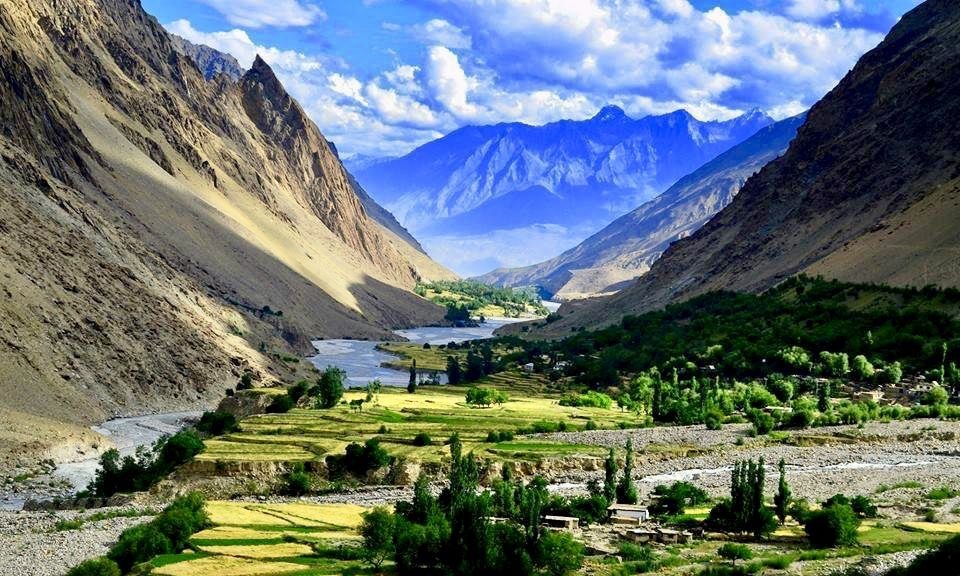 Visit Khaplu Valley including Khaplu Fort and panoramic spots. Dinner and night stay in Khaplu or Skardu.